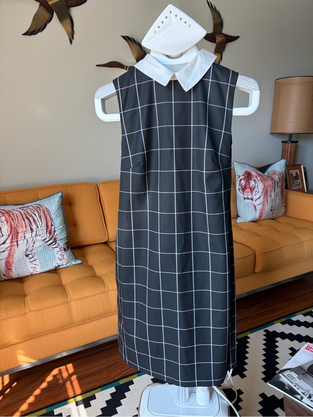Halogen Shift Dress with Detachable White Collar